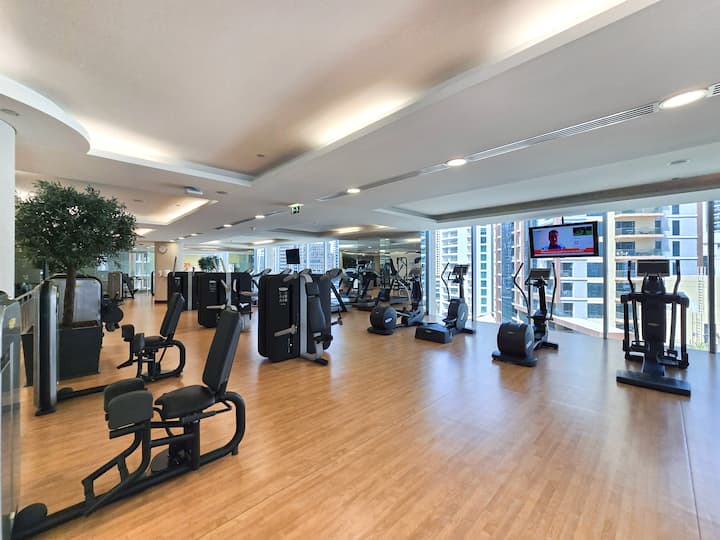 Gym, Executive Studio